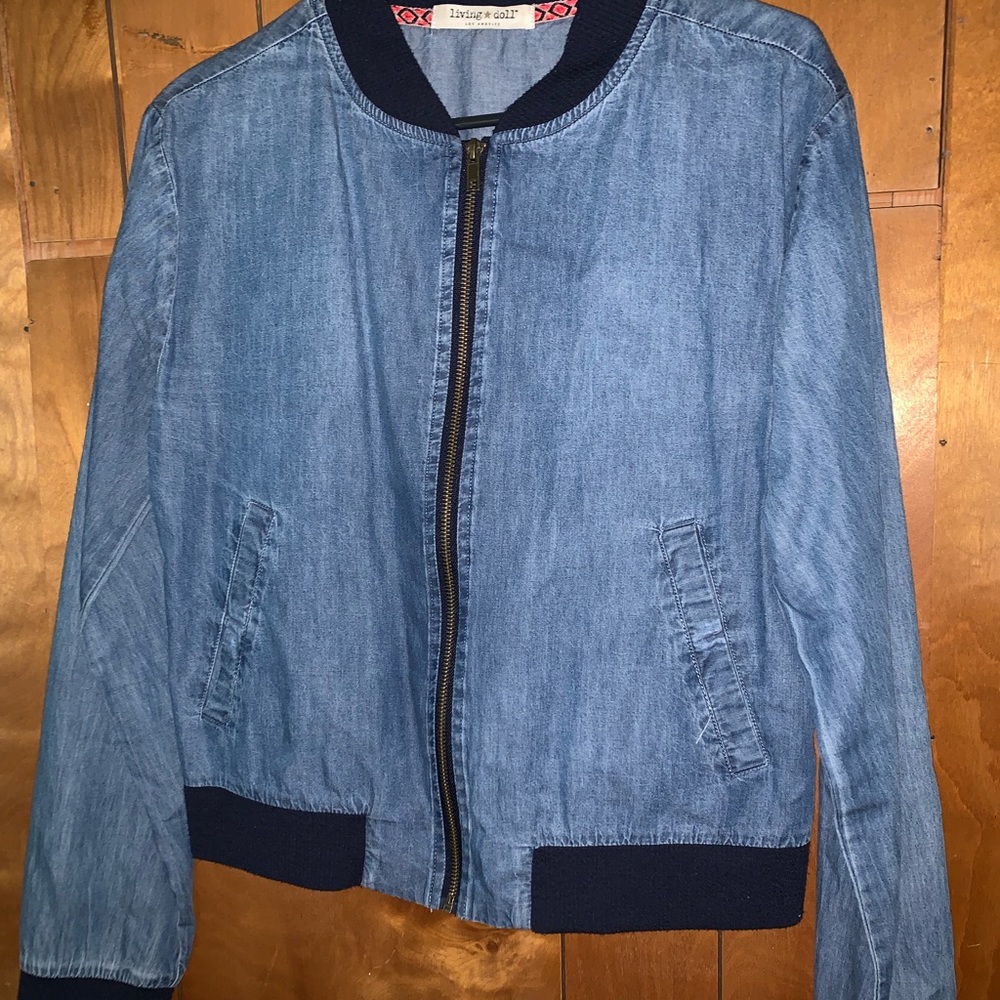 Light weight jacket